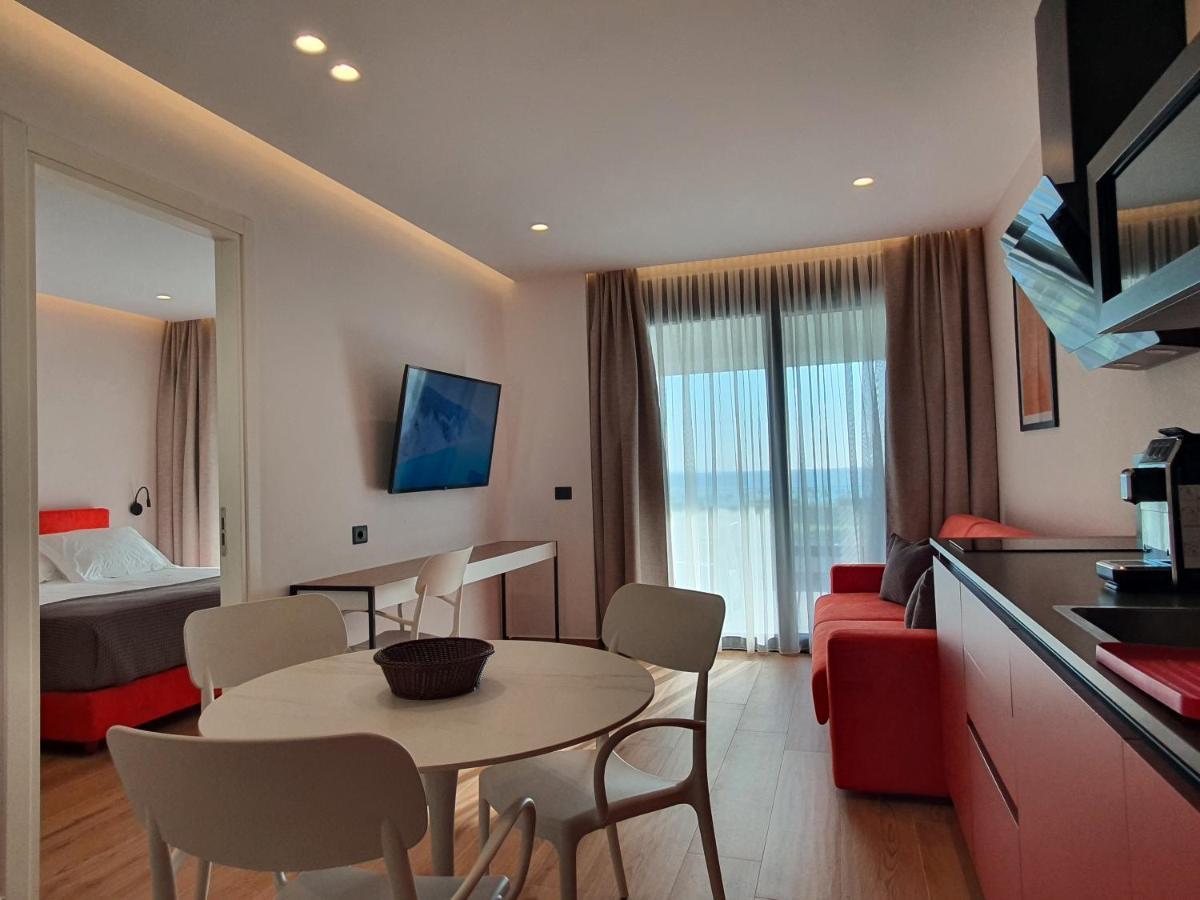 Lookout Apartments 2 Sarandë Buitenkant foto